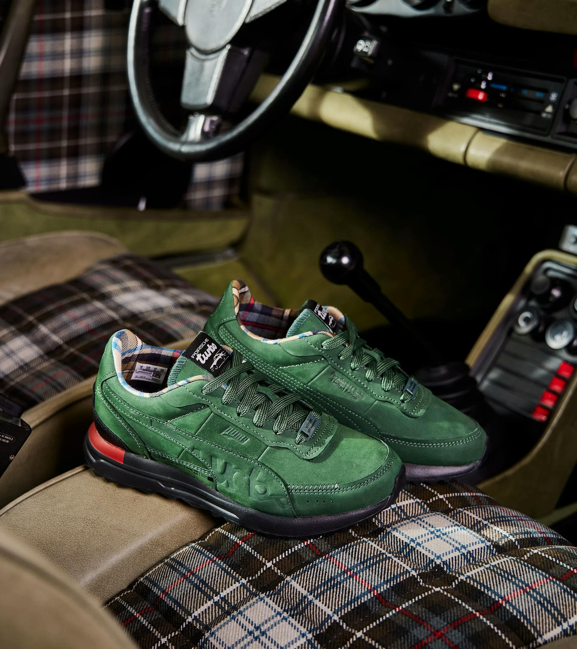 Sneaker 911 Turbo 50e anniversaire – Limited Edition thumbnail 7