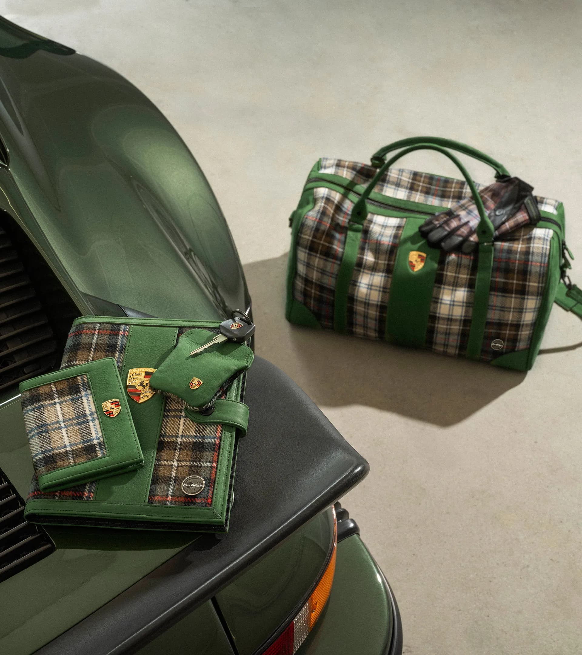 '50 Years 911 Turbo' touring bag 3