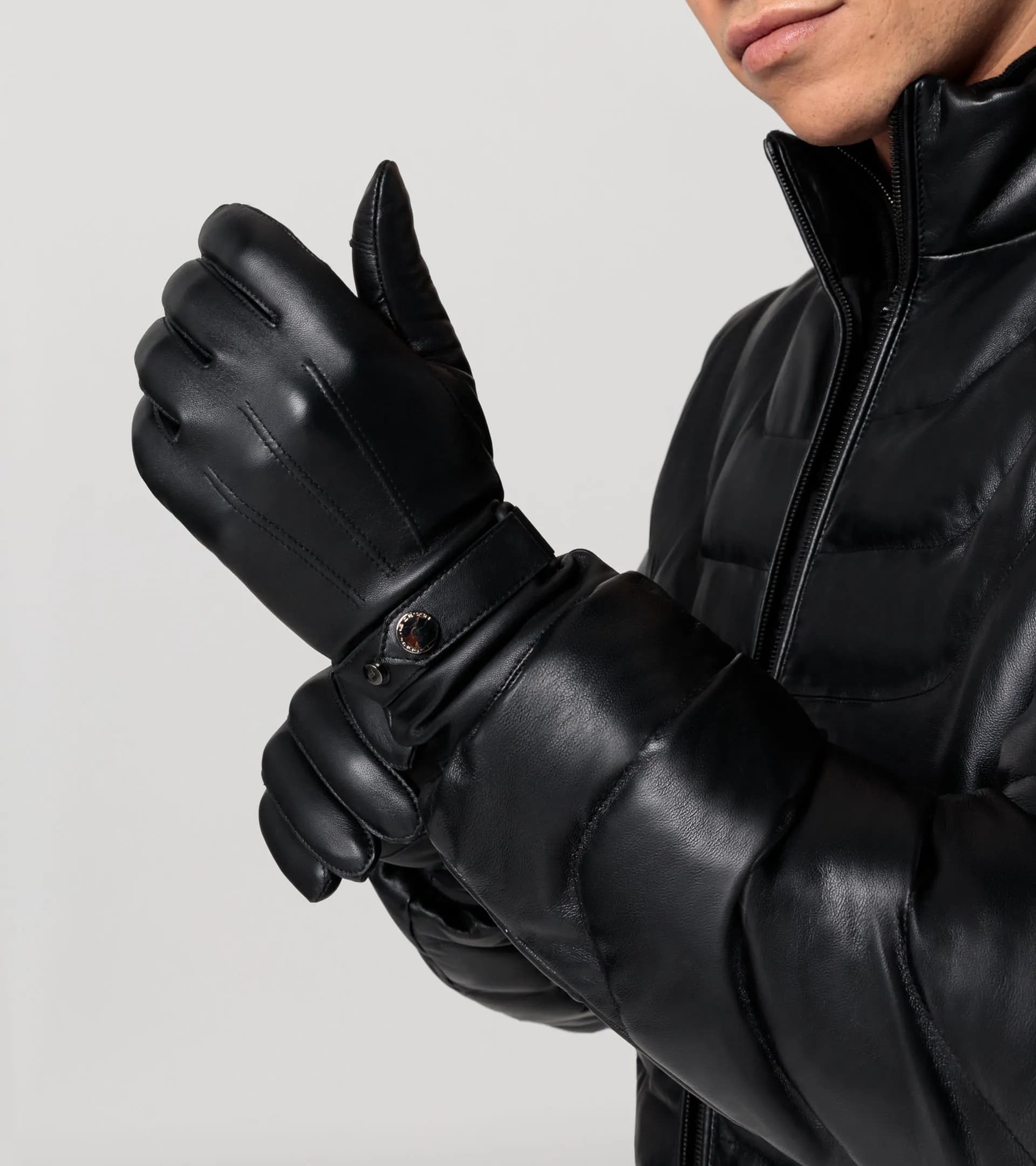 Athleisure gloves  2