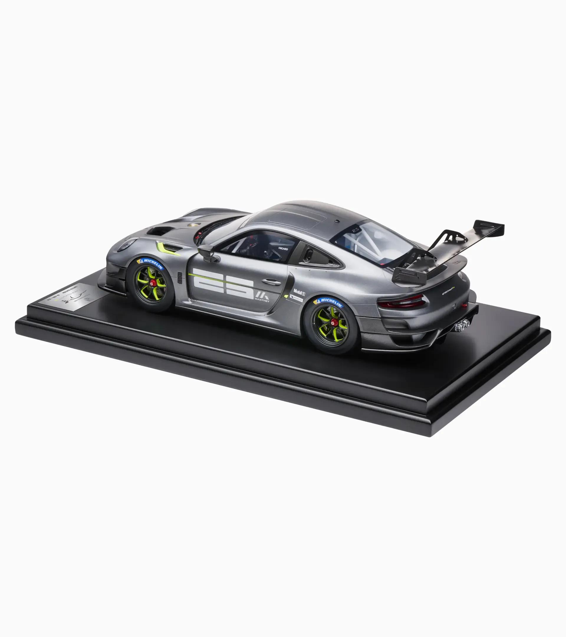 Porsche 911 GT2 RS Clubsport 25 – Ltd. thumbnail 2