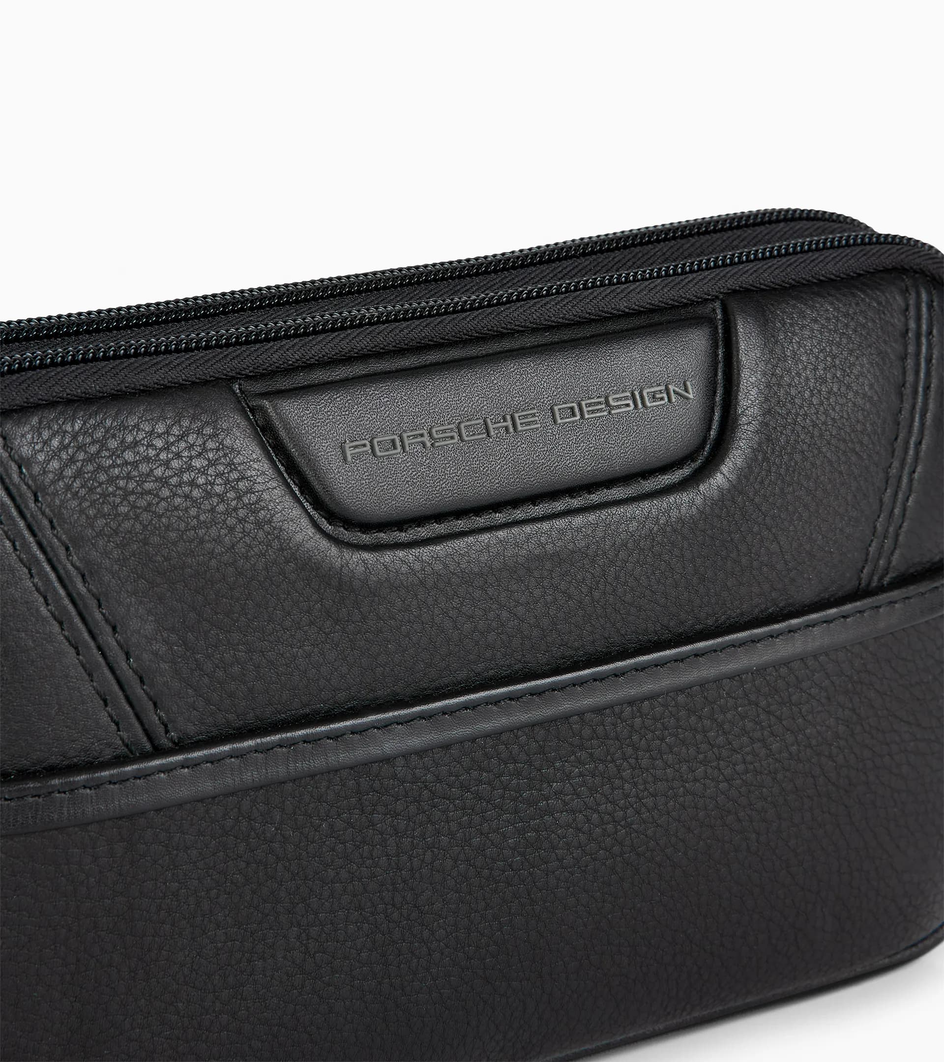 Roadster Leather Travel Pouch 3