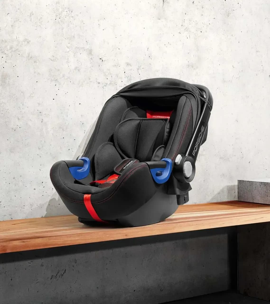 Porsche Baby Seat i-Size 1