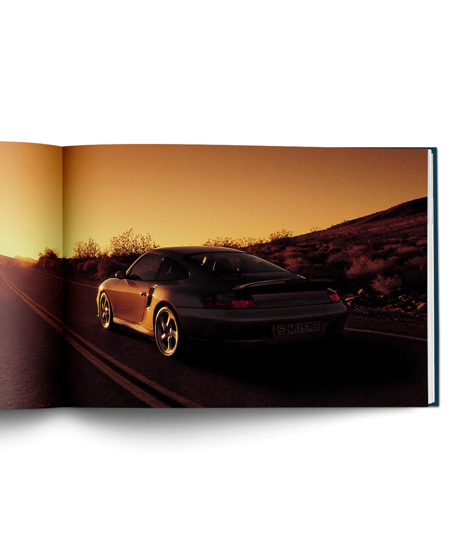 Book 'Beyond Performance - Porsche 911 Turbo' 3