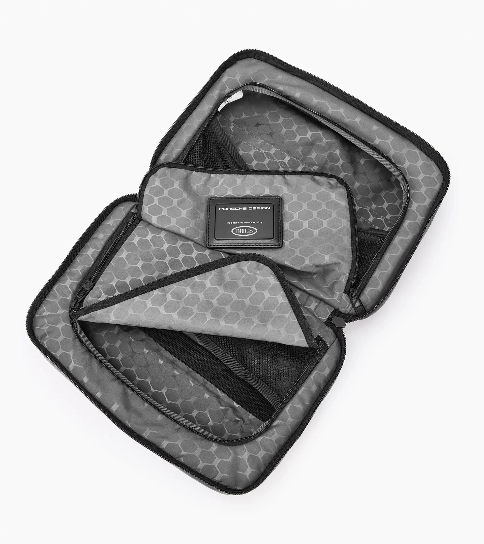 Roadster Leather Washbag 7