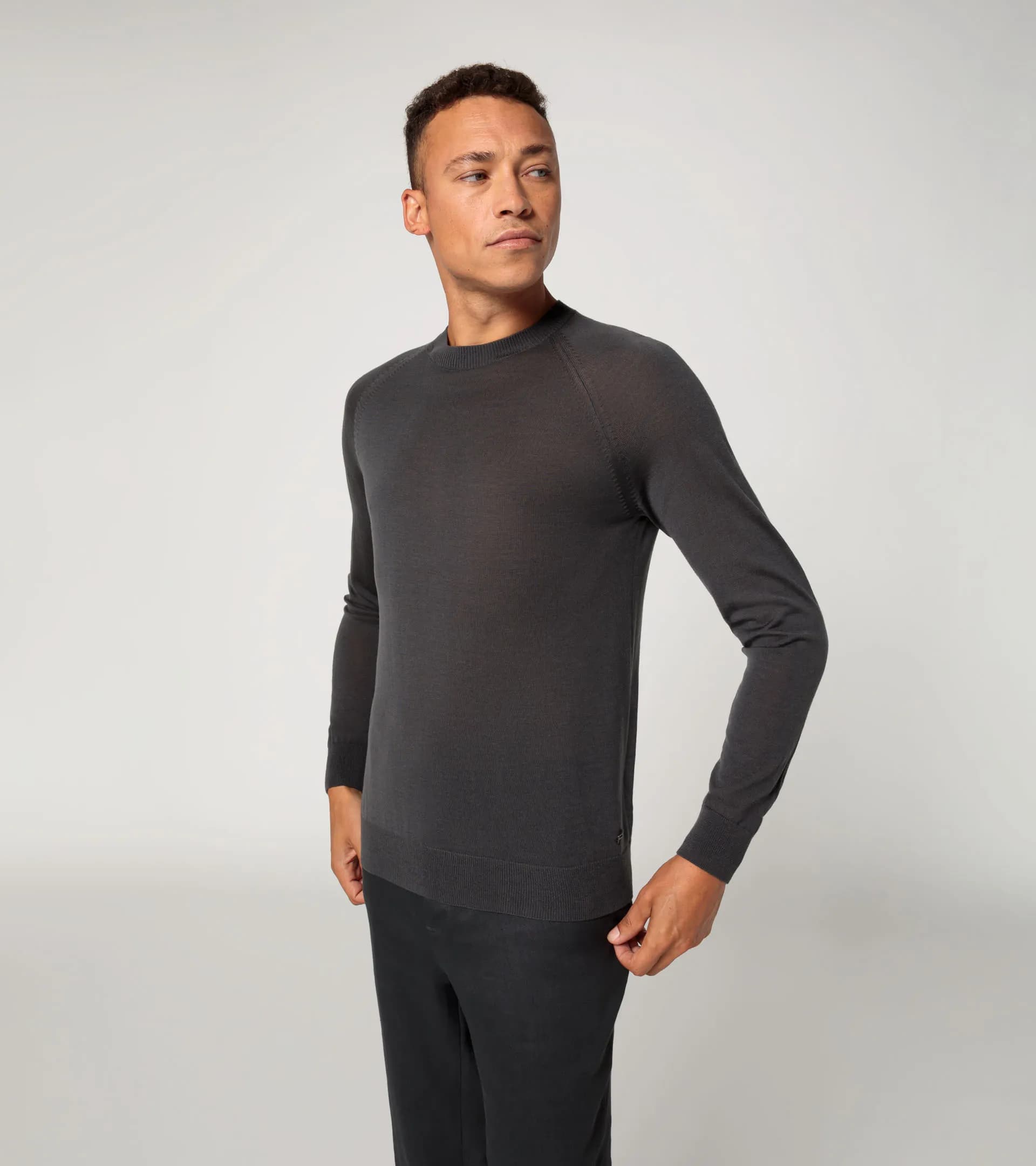 Crew neck pullover 5