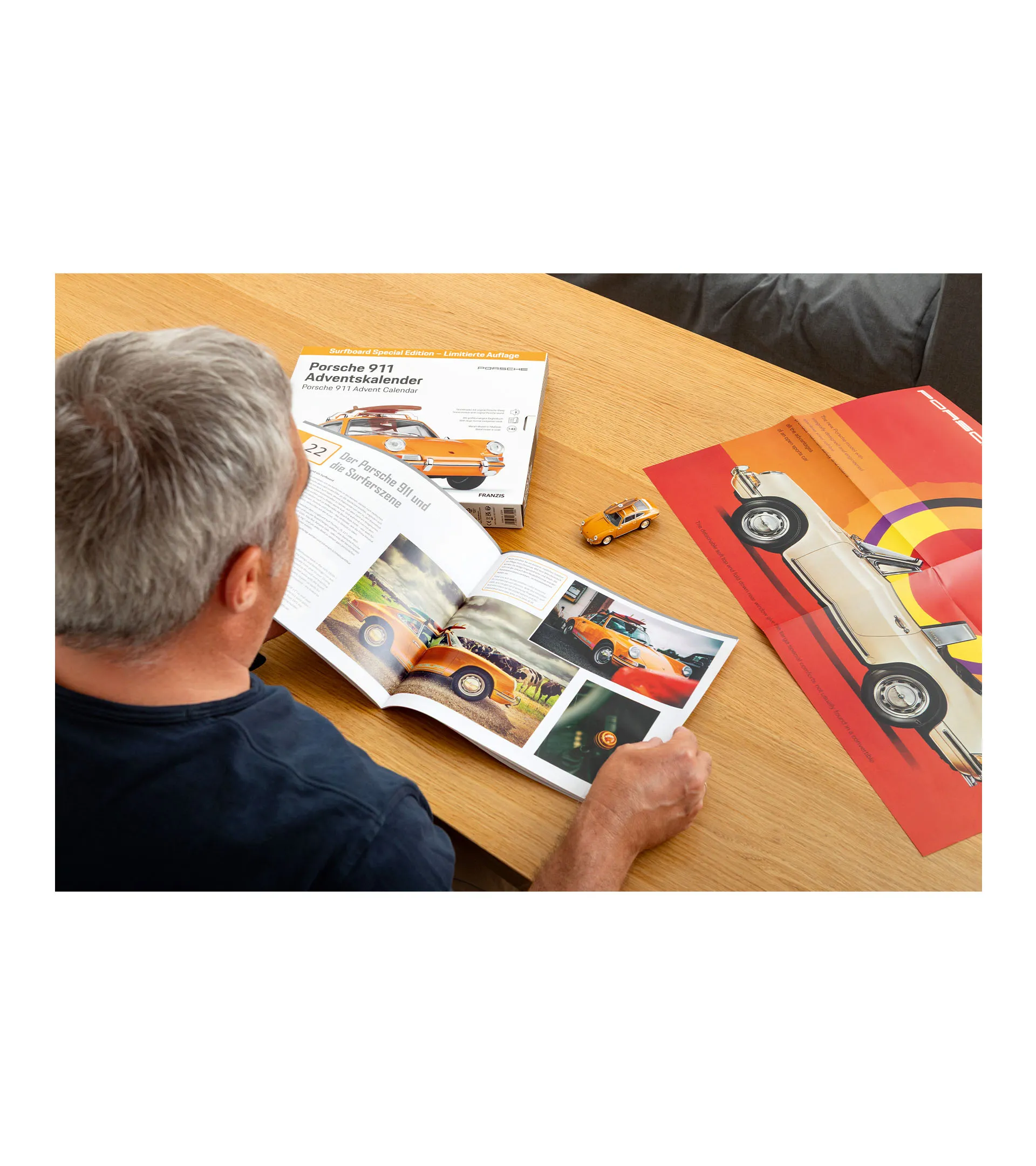 Porsche 911 with Surfboard Advent Calendar  7