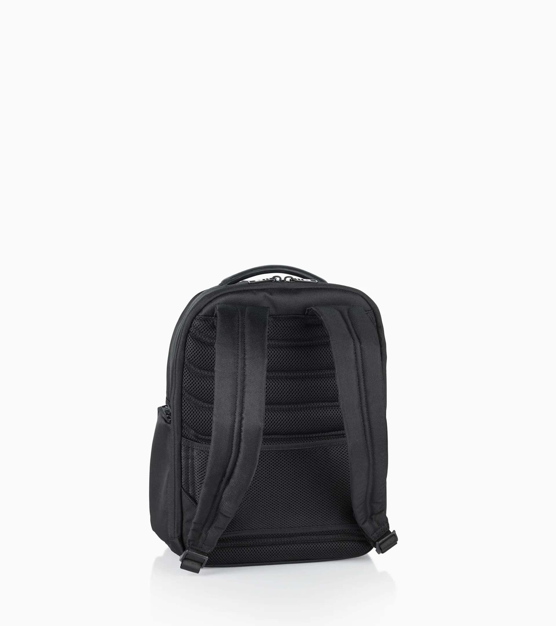 Voyager Nylon Backpack M 2