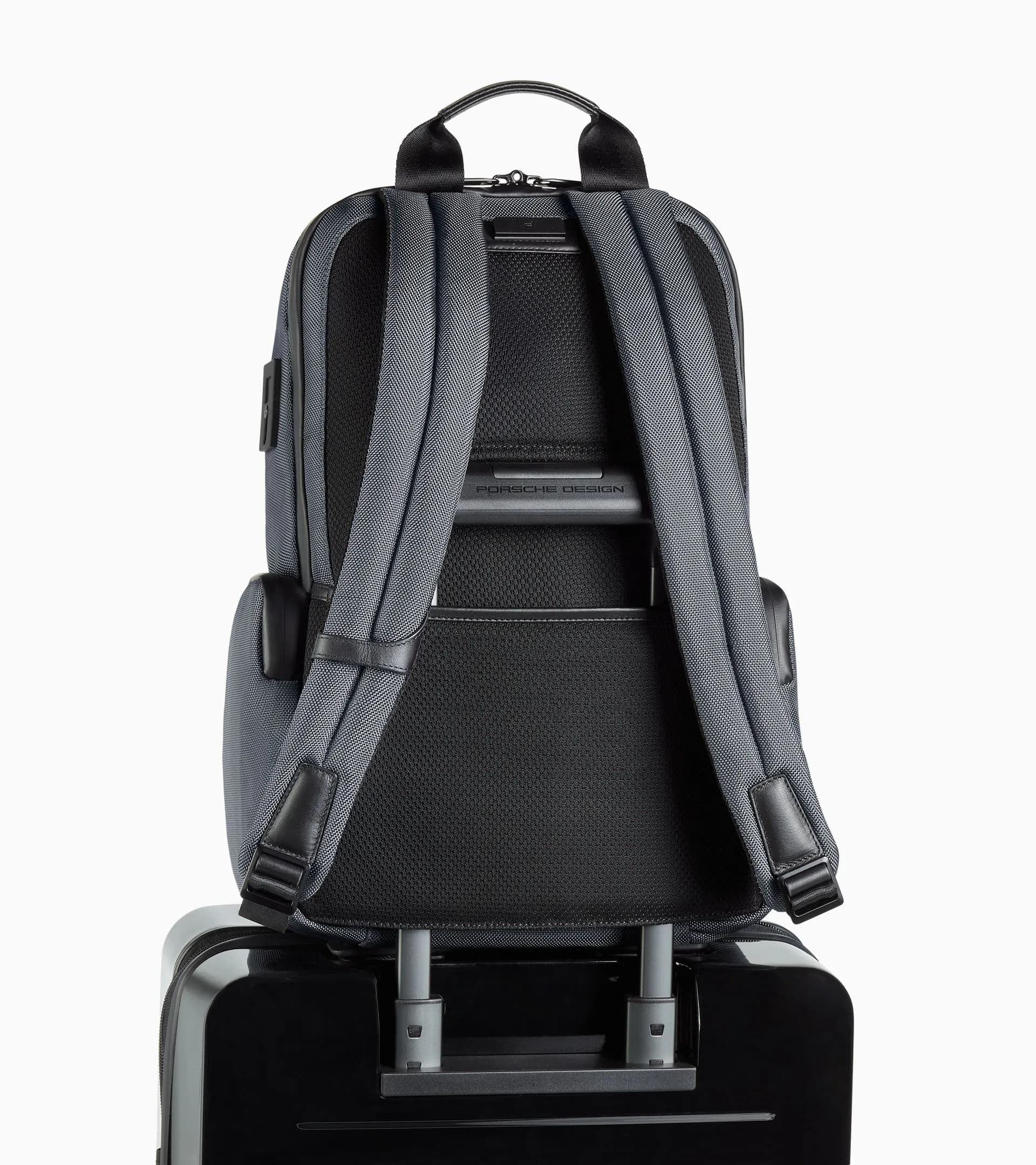 Roadster Pro Backpack M1 3