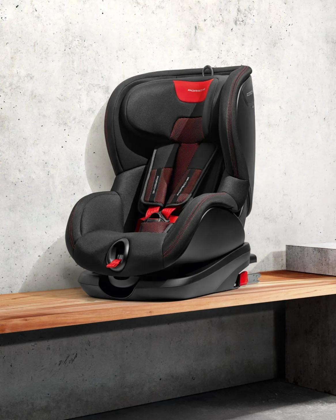 Porsche Kid Seat i-Size thumbnail 0