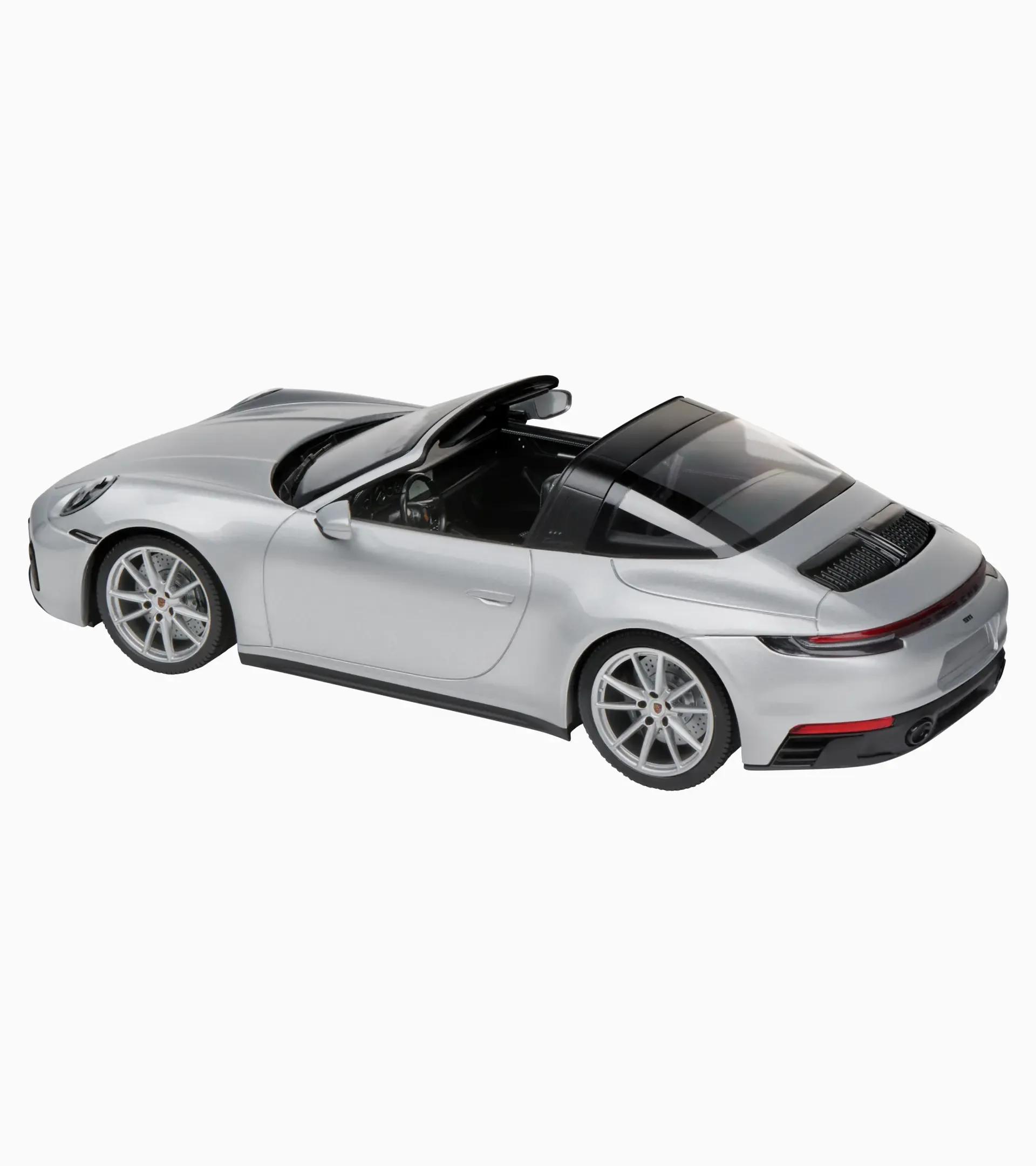 Porsche 911 Targa 4 GTS (992) thumbnail 1