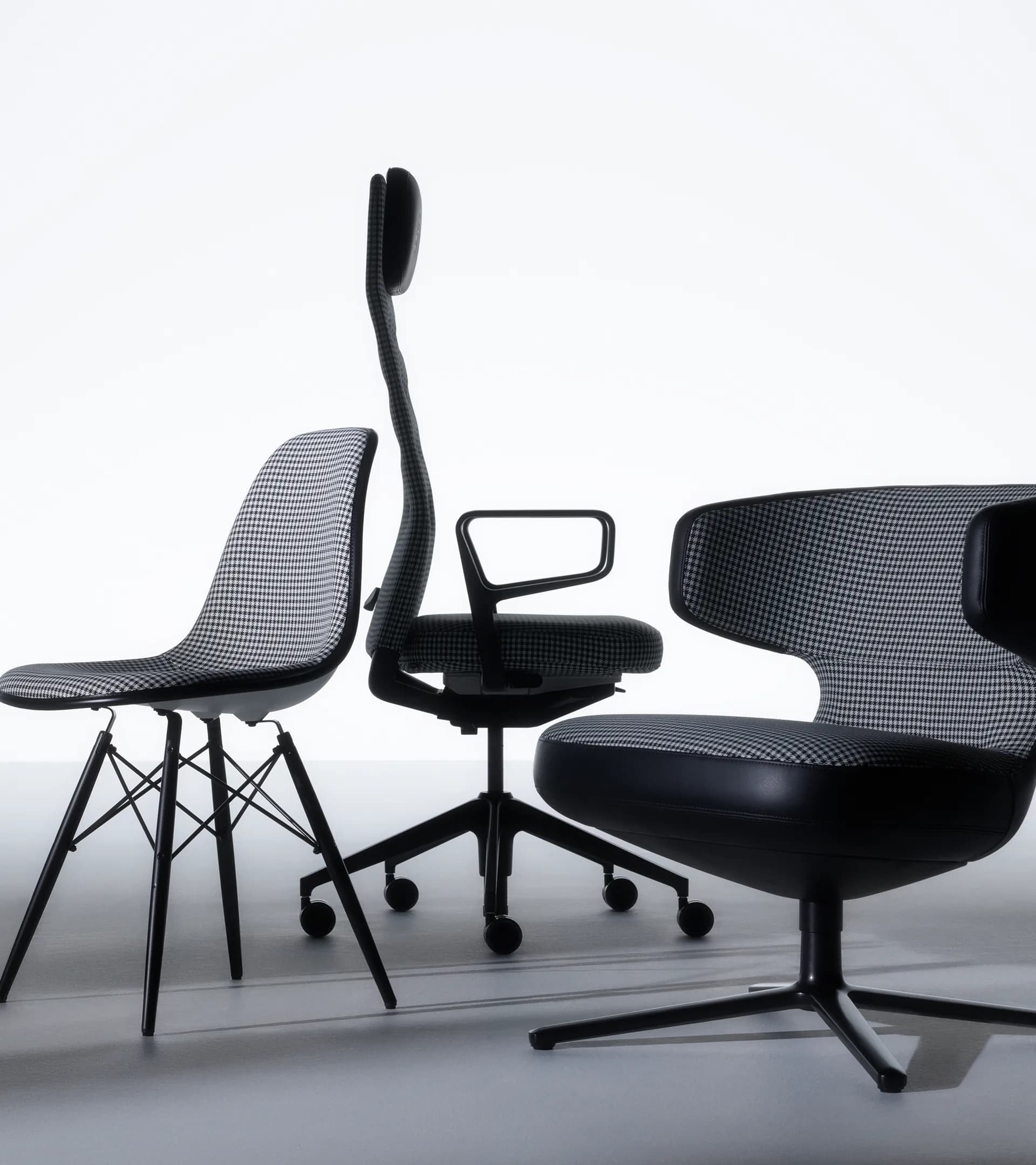 Eames Plastic Side Chair Pepita Edition – Limited Edition 8