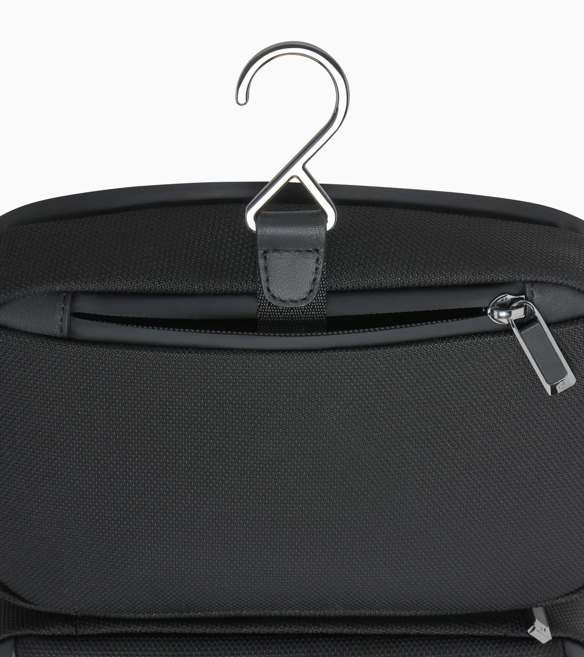 Roadster Nylon Washbag M 6