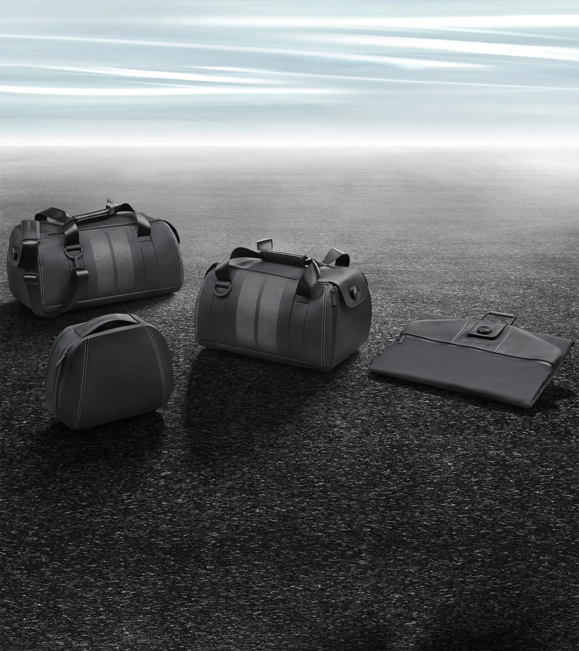 Leather luggage set thumbnail 0