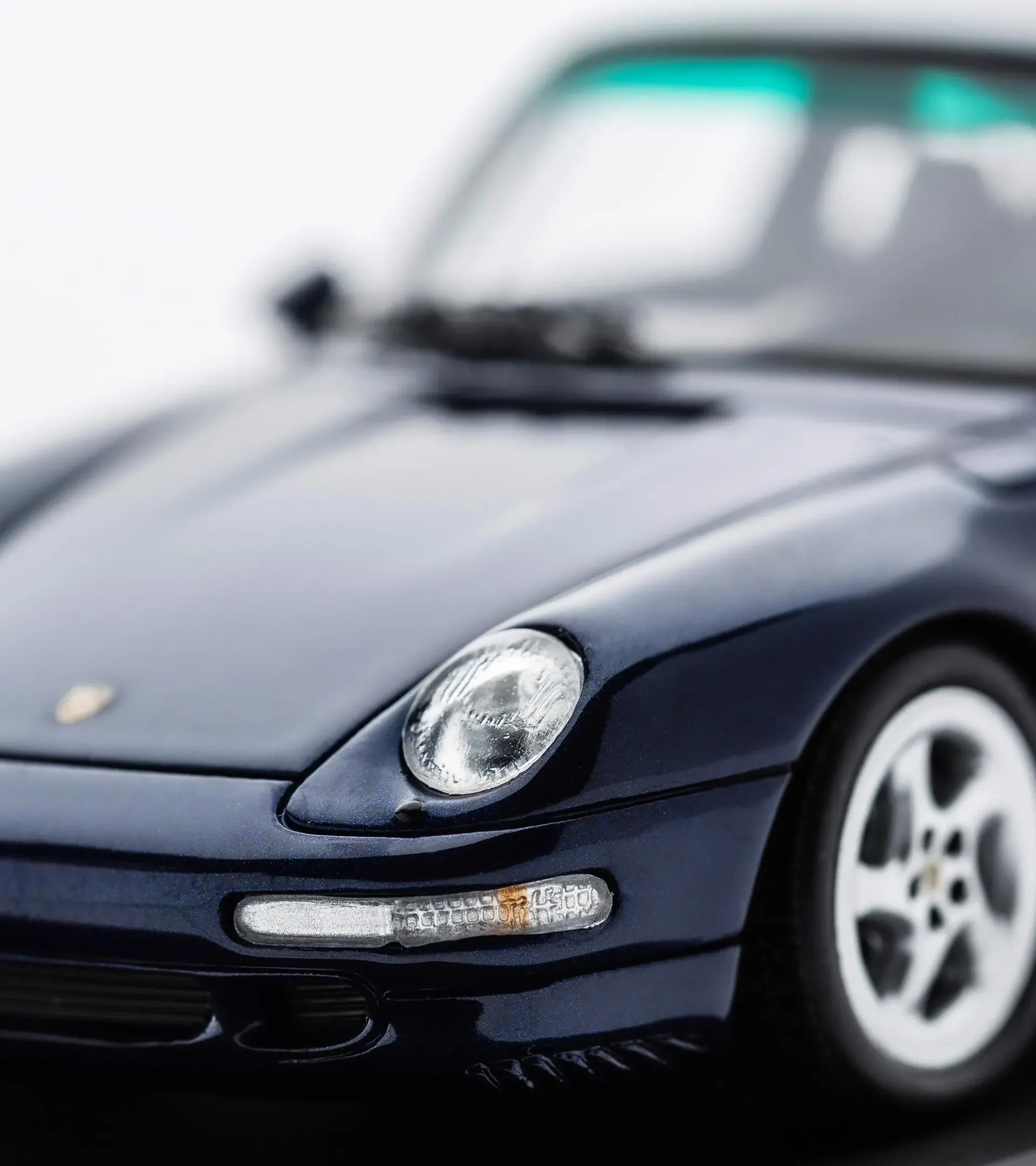 Porsche 911 Carrera 2 (993) 2