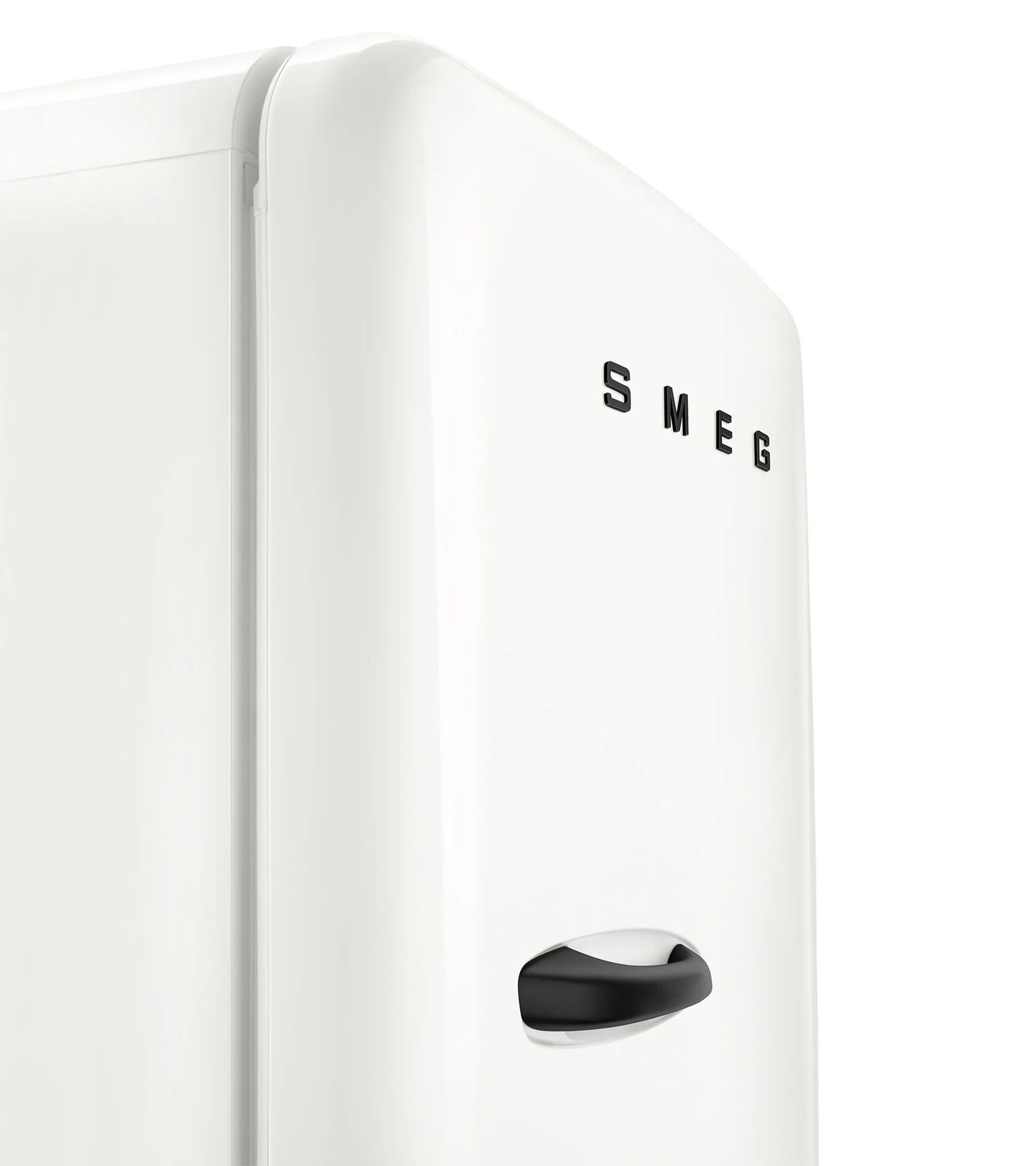 Fridge – Porsche x Smeg 3