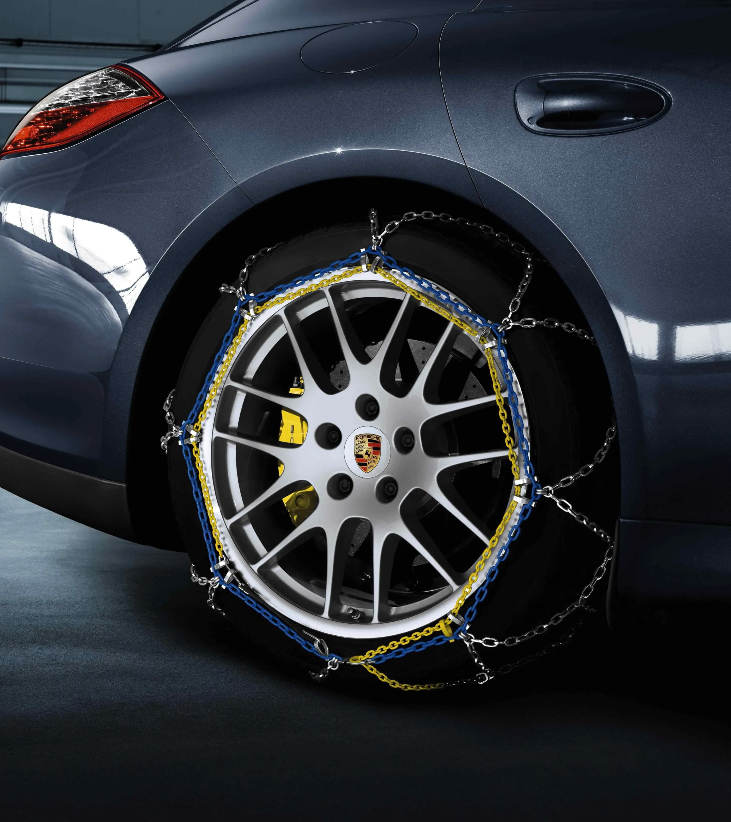 Snow chains - Panamera (G1 & G1 II) 1