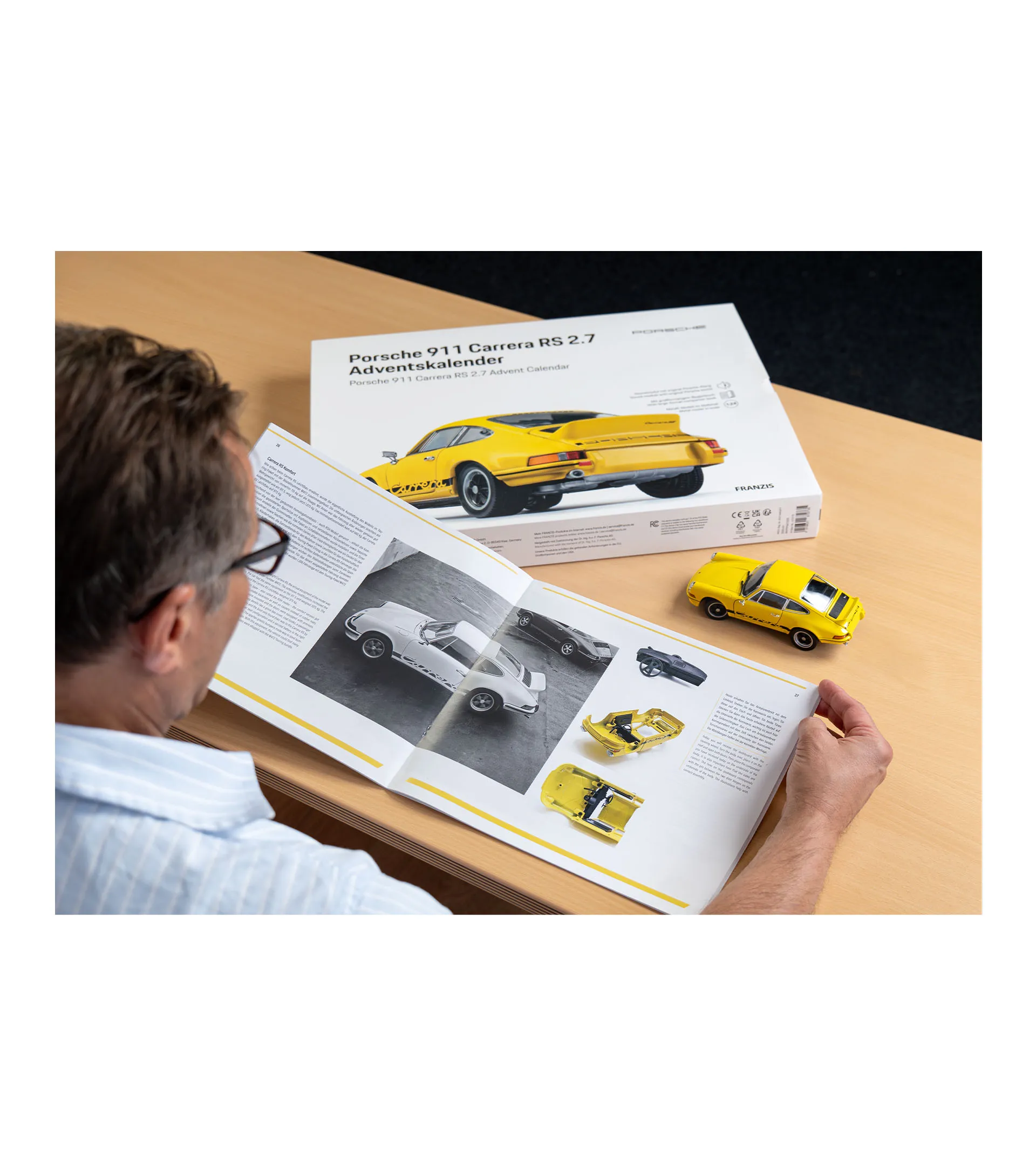 Porsche 911 Carrera RS 2.7 Advent Calendar  6