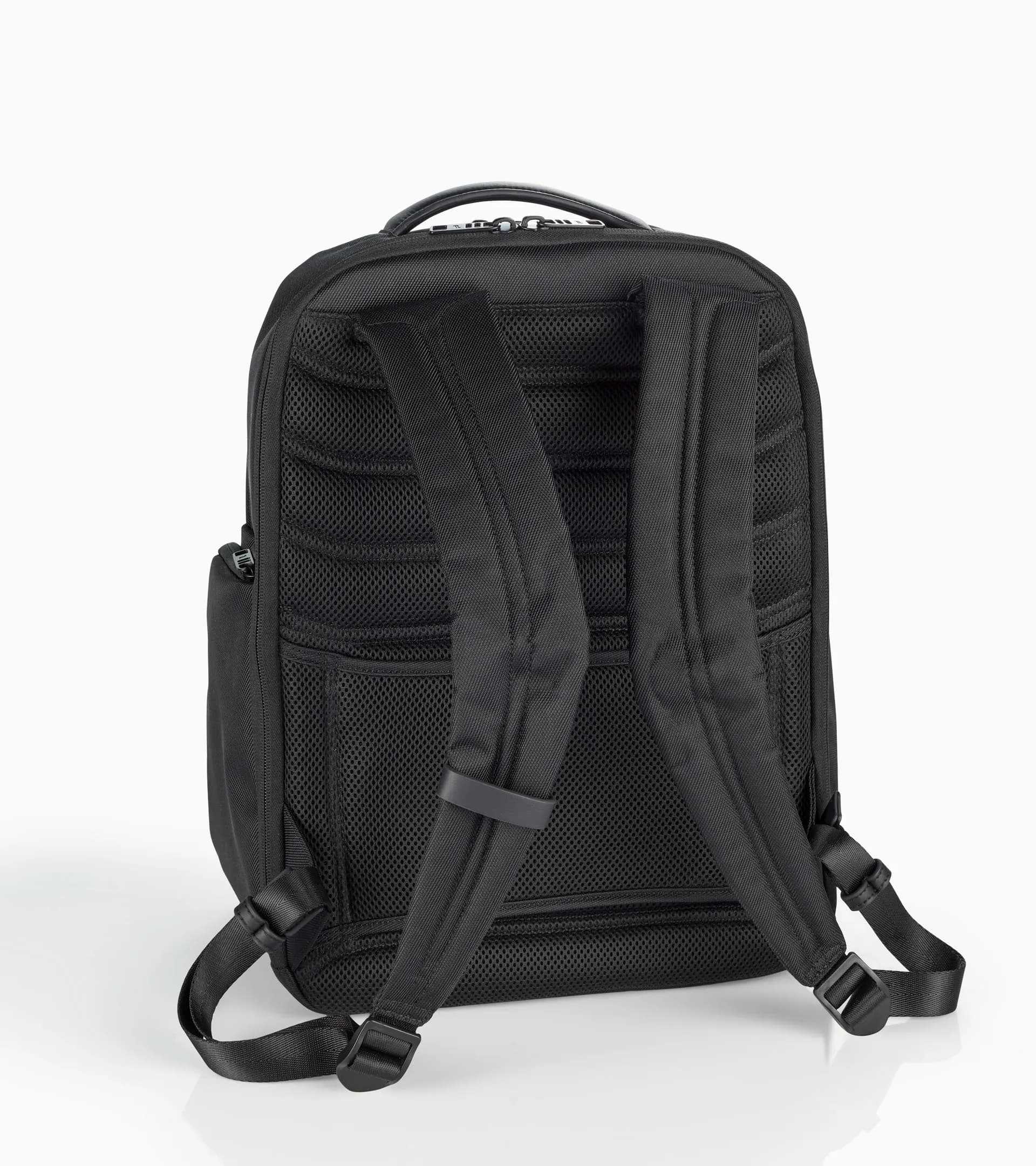 Voyager Nylon Backpack L 2