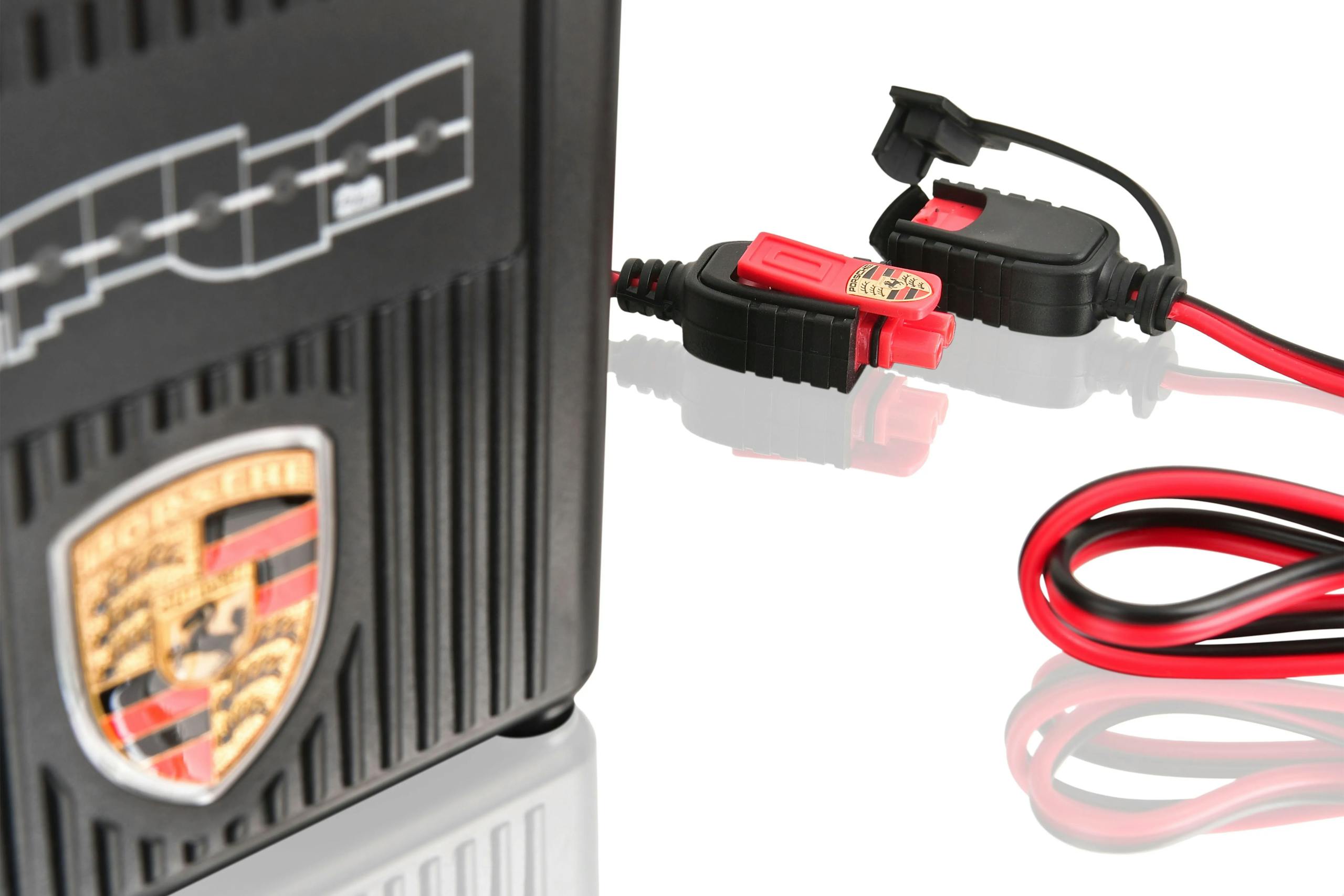 Porsche Classic Battery Charger thumbnail 4