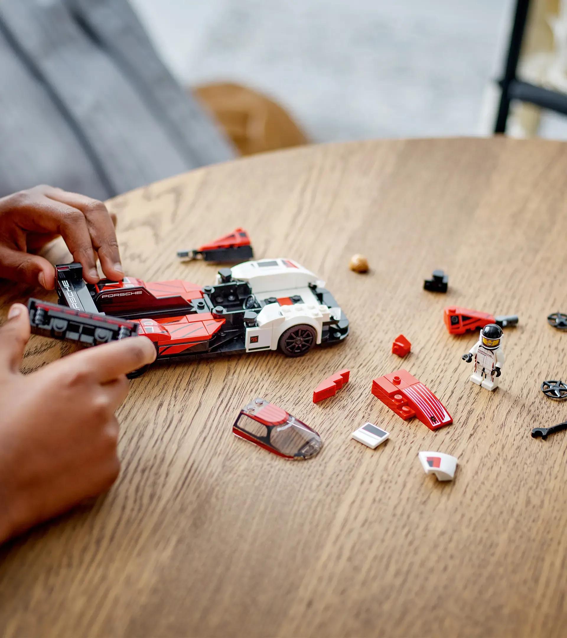 LEGO® Speed Champions Porsche 963 thumbnail 5