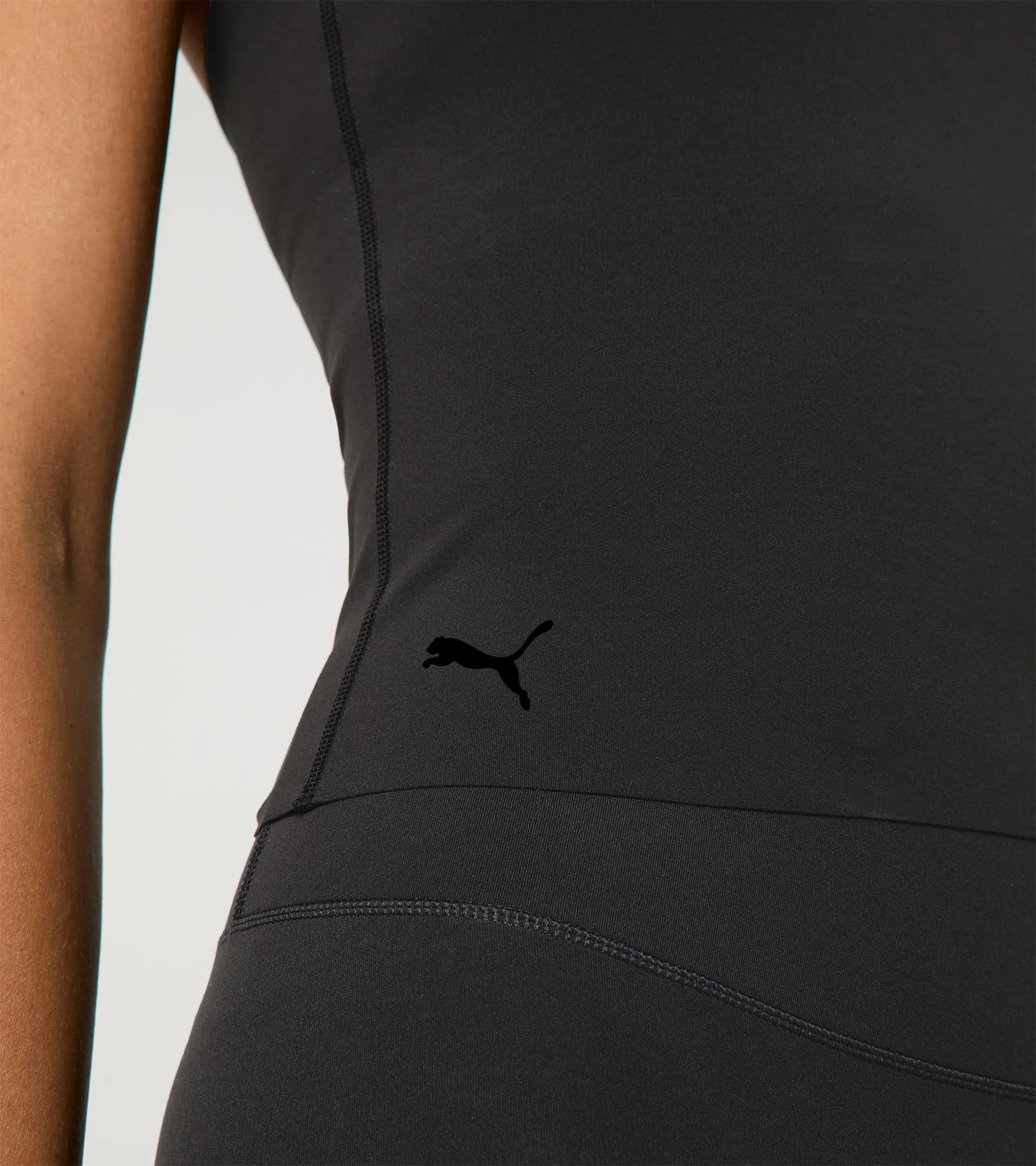 2-in-1 sport top – Porsche Cayenne Electric Lifestyle 4