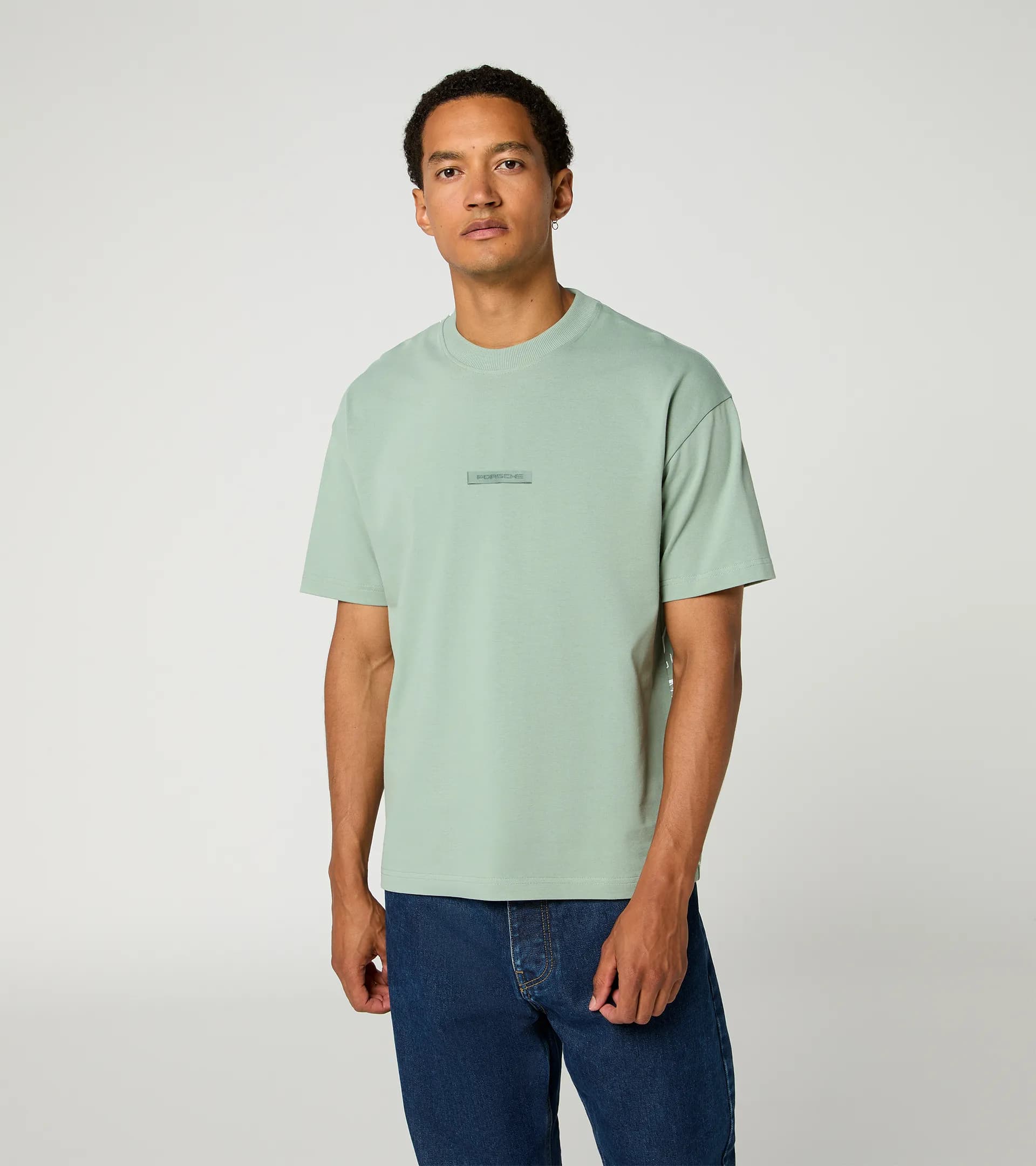 T-shirt unisexe Urban – Porsche Cayenne Electric Lifestyle 5