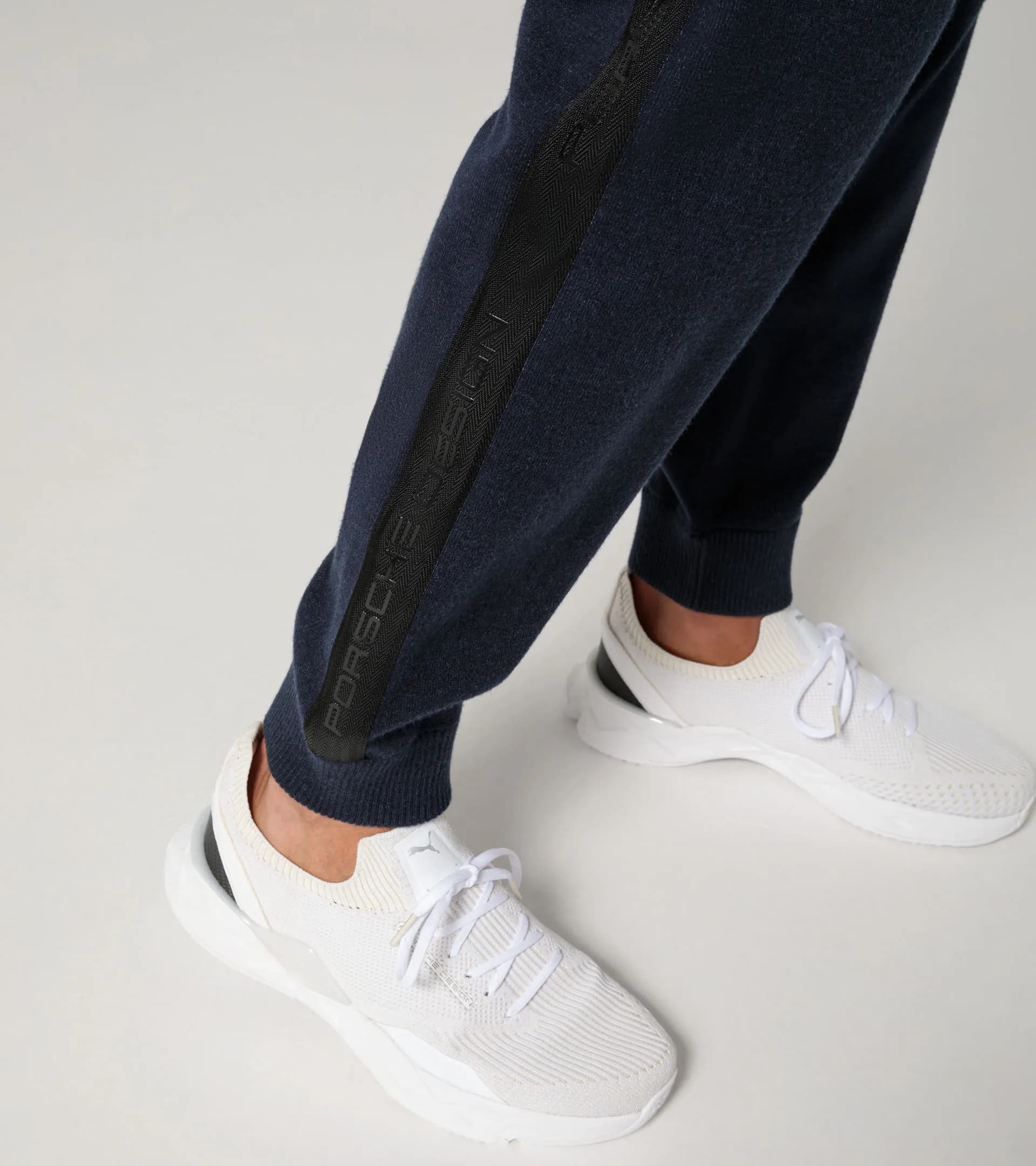 Casual trousers 4