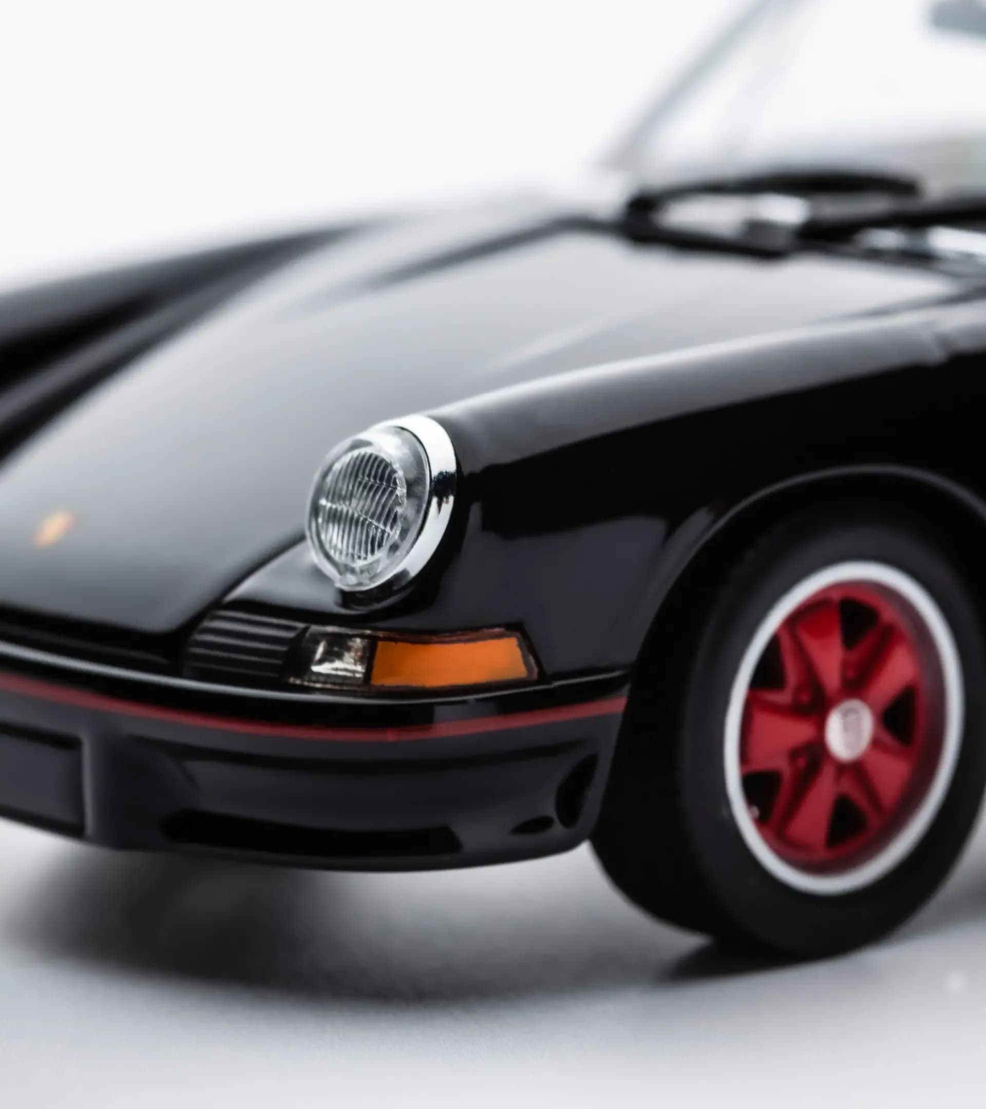 Porsche 911 Carrera RS 2.7 4