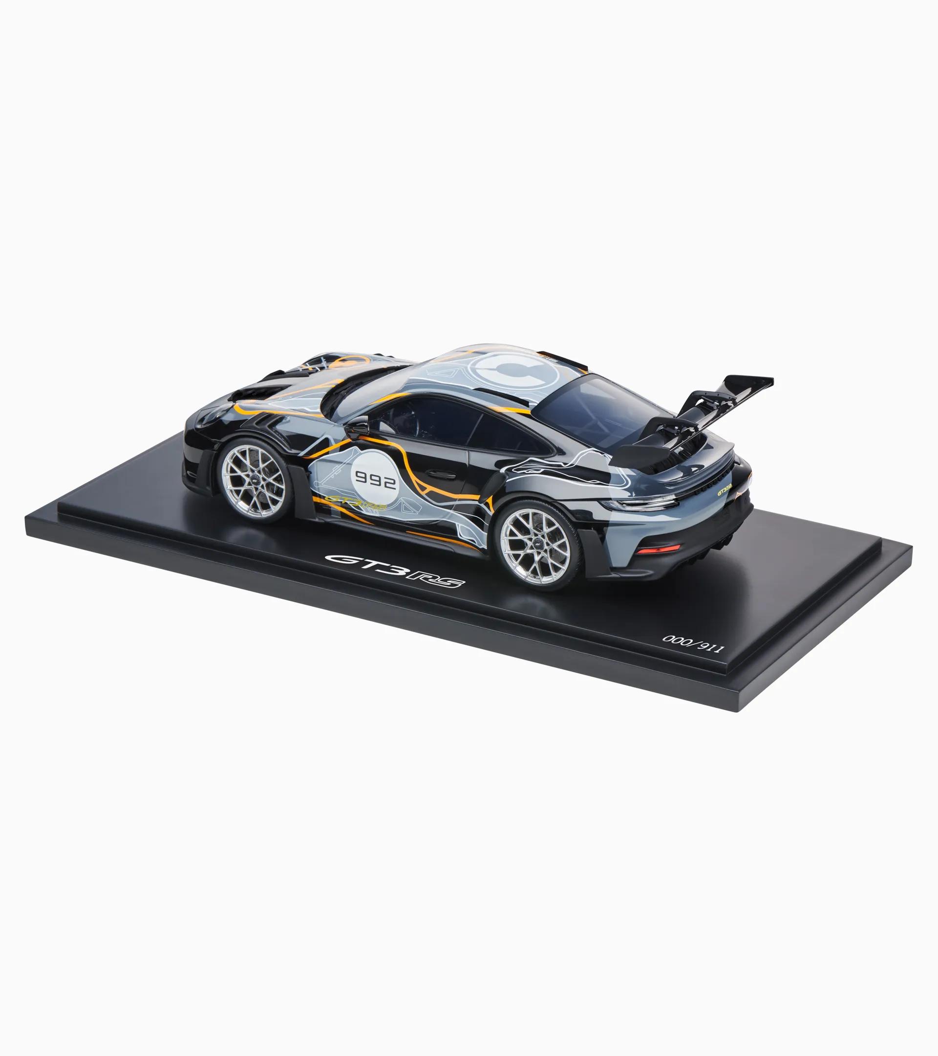 Porsche 911 GT3 RS (992) - Ltd. thumbnail 2