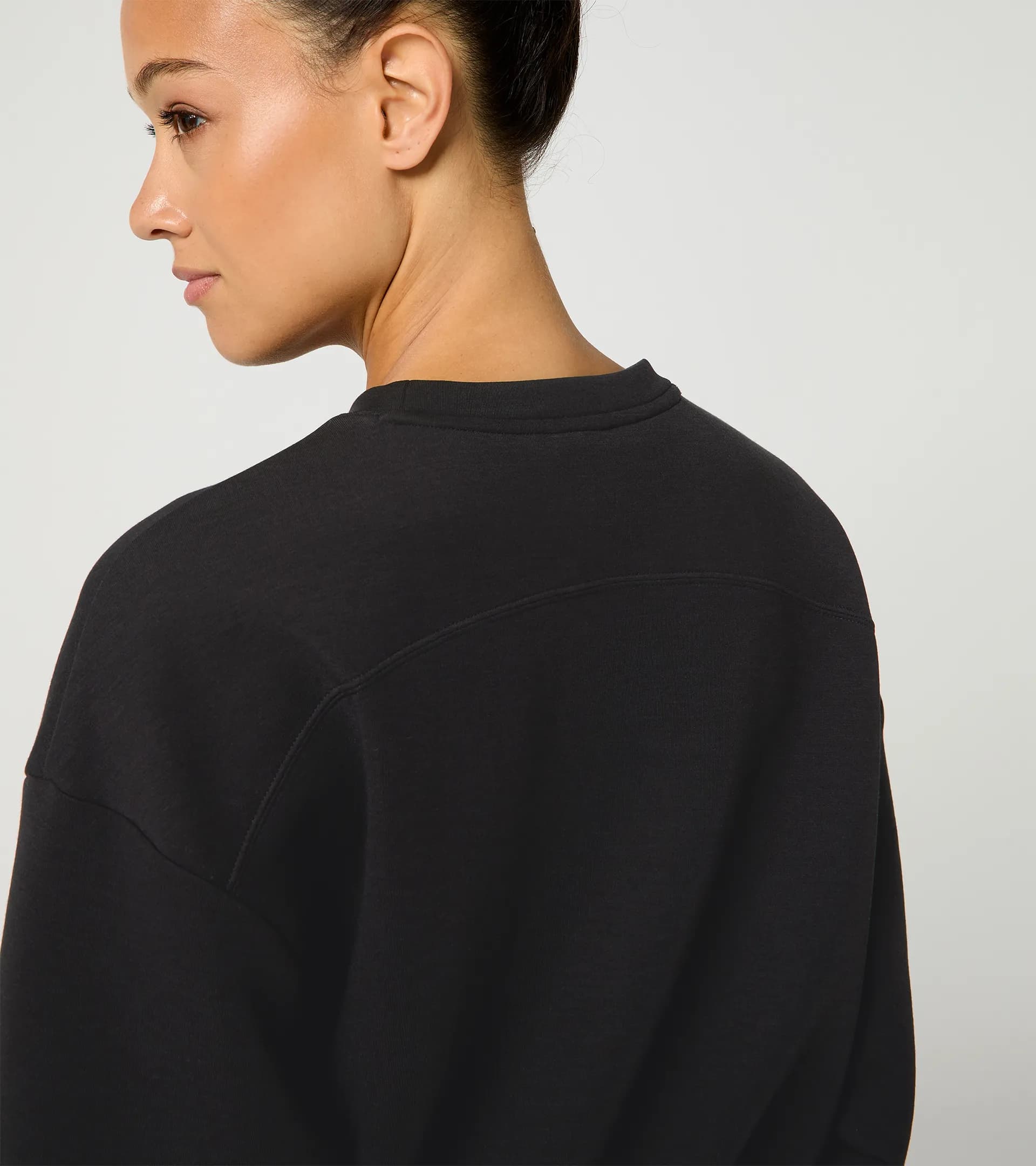 Sweat col rond – Porsche Cayenne Electric Lifestyle 6