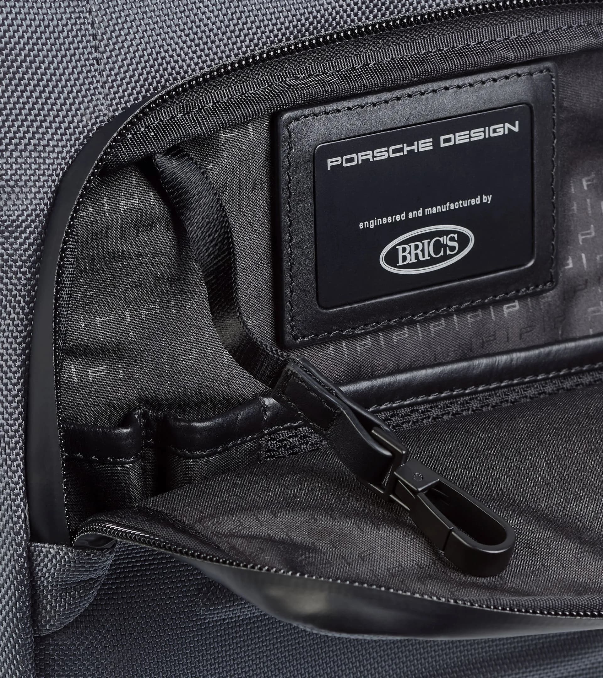 Roadster Pro Shoulder Bag S 4