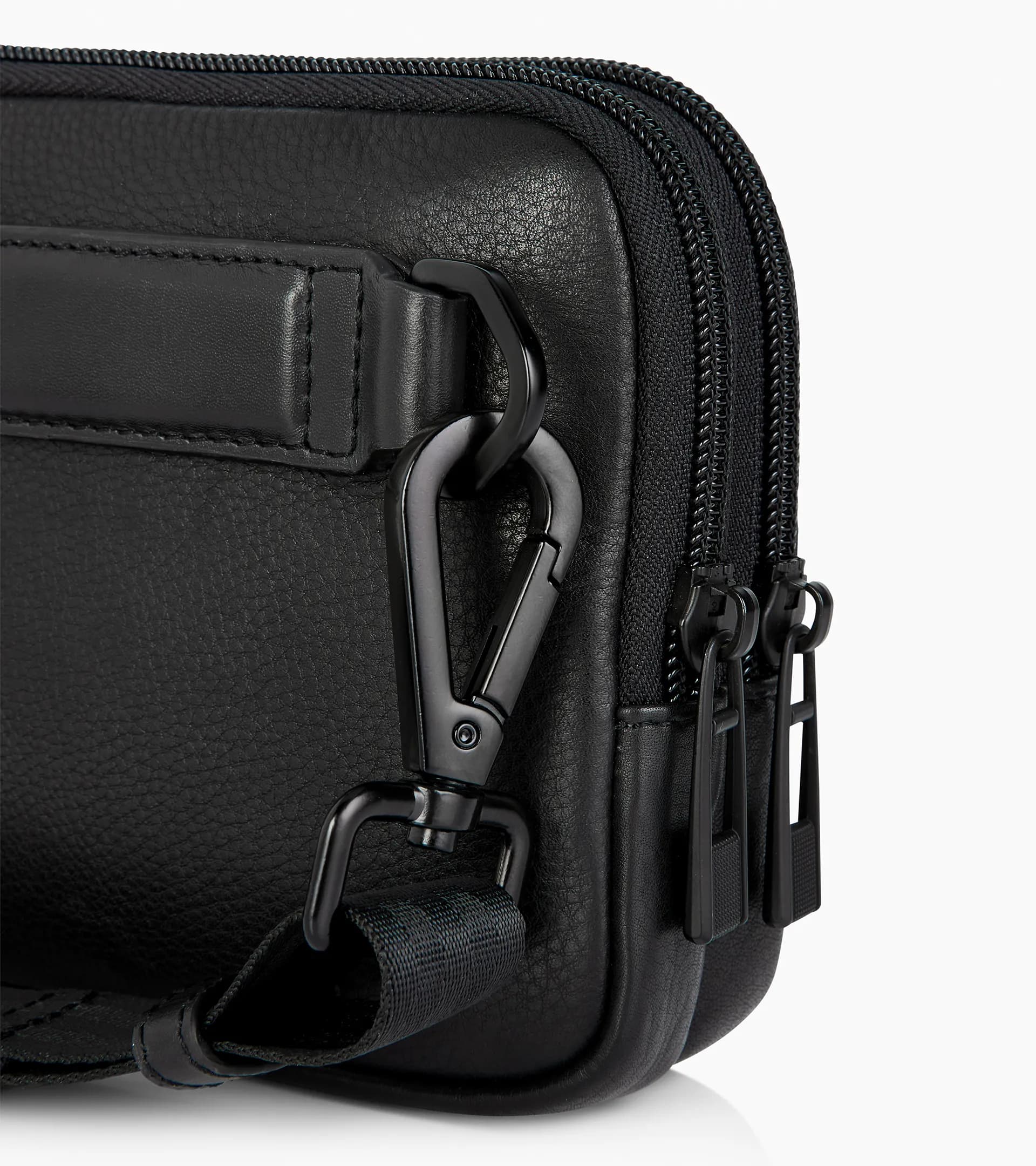 Roadster Leather Travel Pouch 4