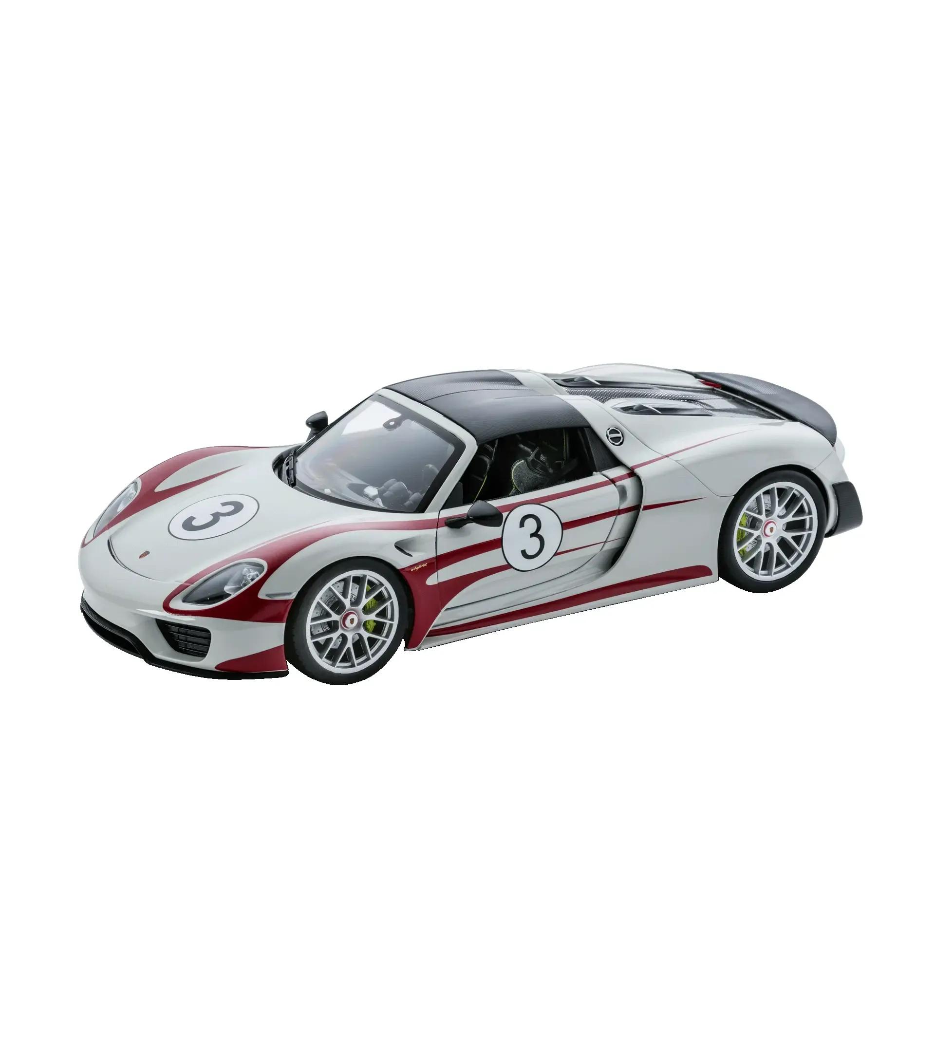 Porsche 918 Spyder Weissach Paket thumbnail 0