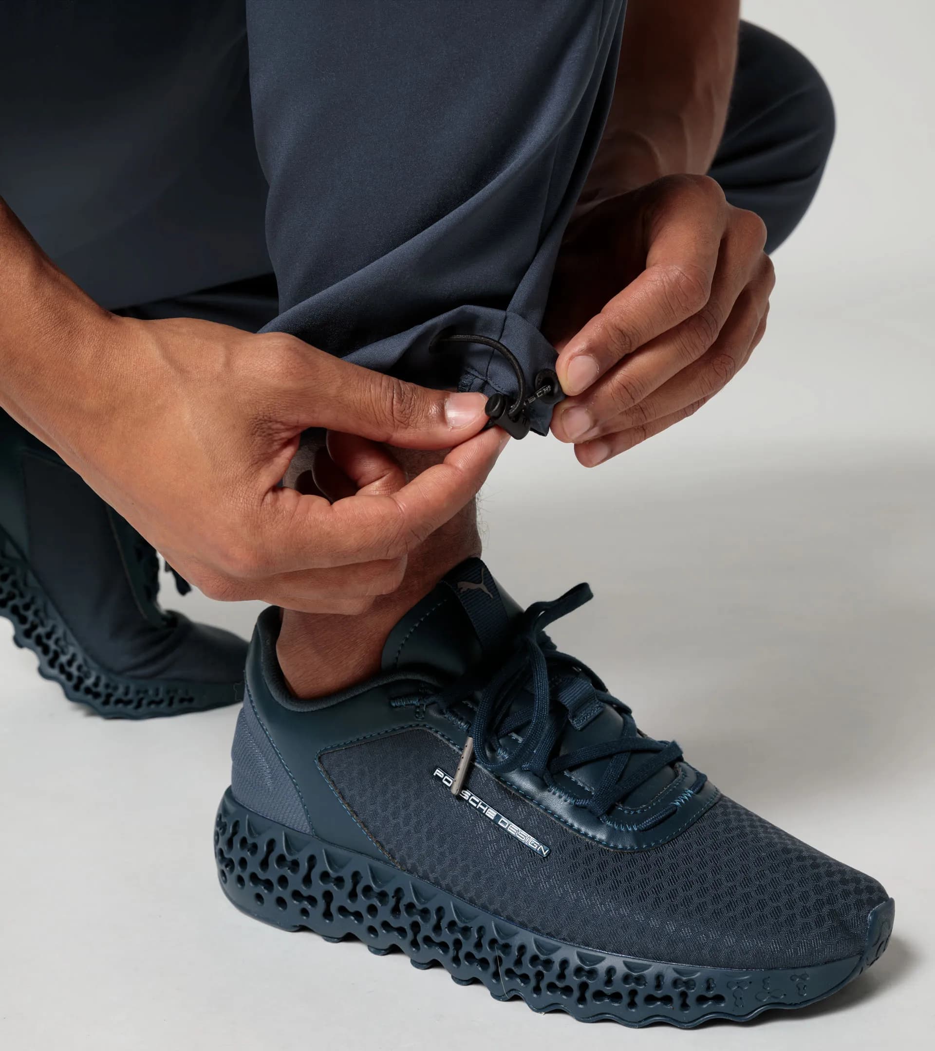 Woven tech trousers 5