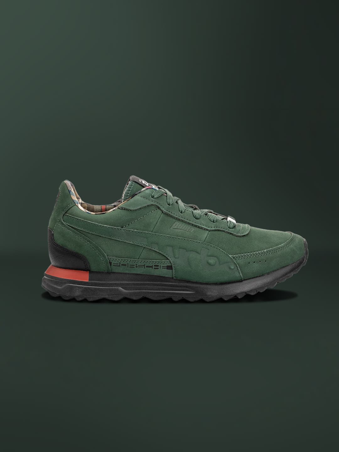 Darkgreen 50Y Turbo Sneaker on a darkgreen background